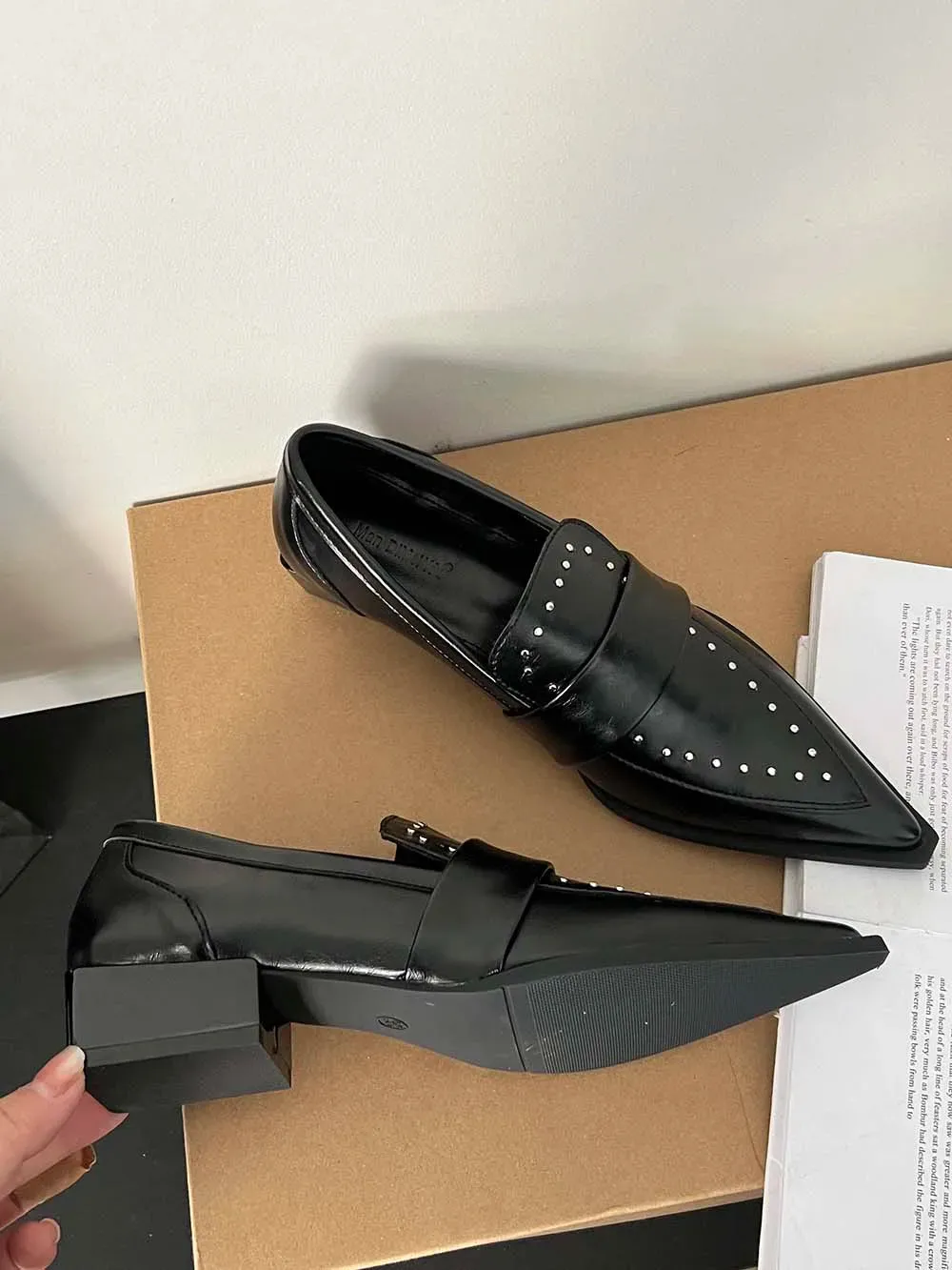 binfenxie  -  Pointed Toe Women Flats Loafers 2023 New Arrivals Black Brown White Casual Mules Low Flat Heeled Rivet Design Fashion Dress Shoe