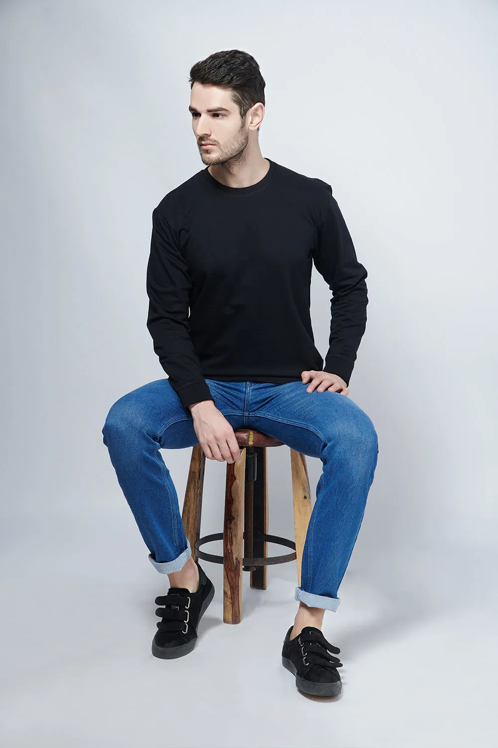 Black Crew Neck Sweatshirt