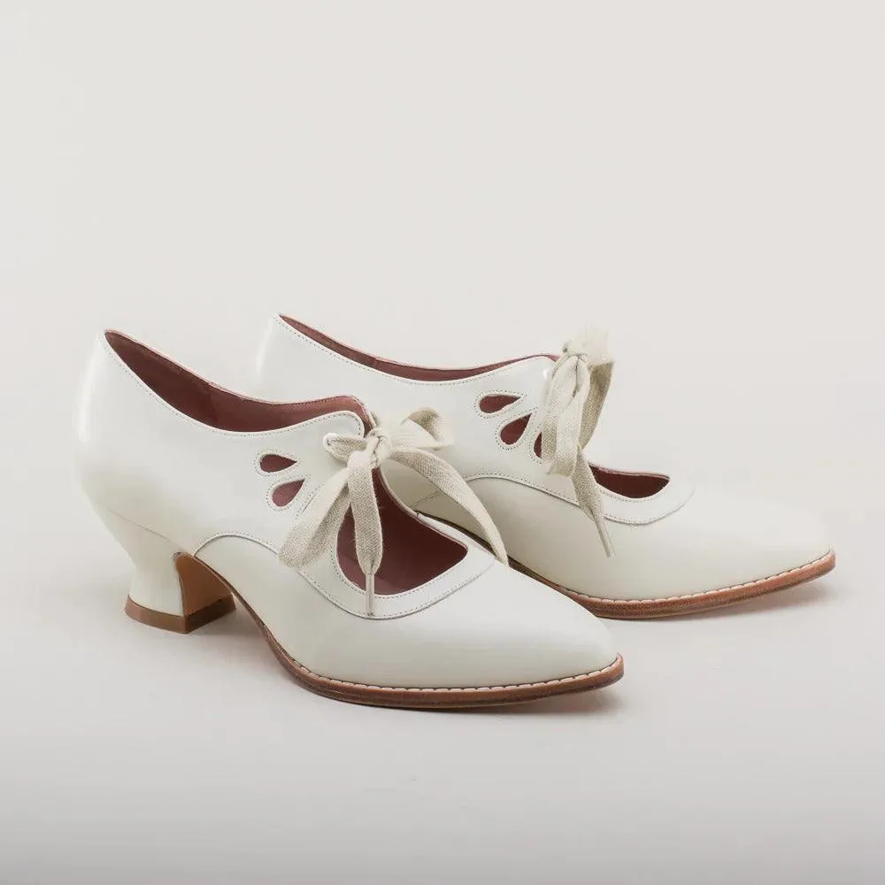 Chic Lace-Up Hollow High Heel Casual Footwear