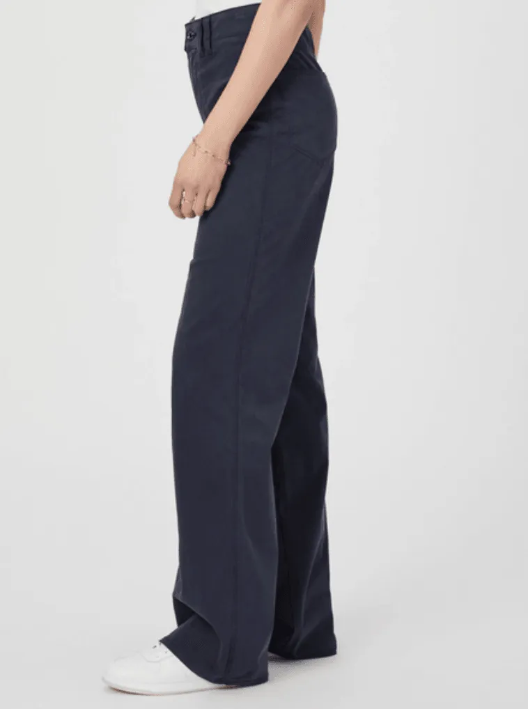 Clean Front Sasha 32" Navy Seascape