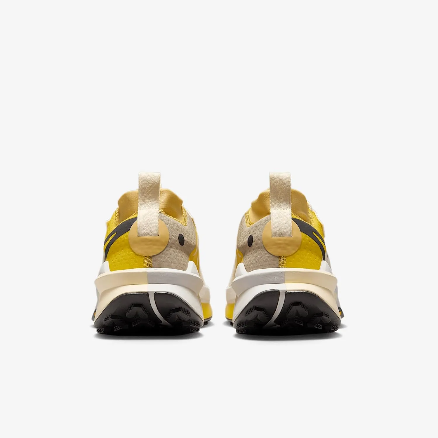 Nike Zegama 2 Men's Trail Running Shoes (FD5190-700, Alabaster/Lightning/Saturn Gold/Medium Ash)