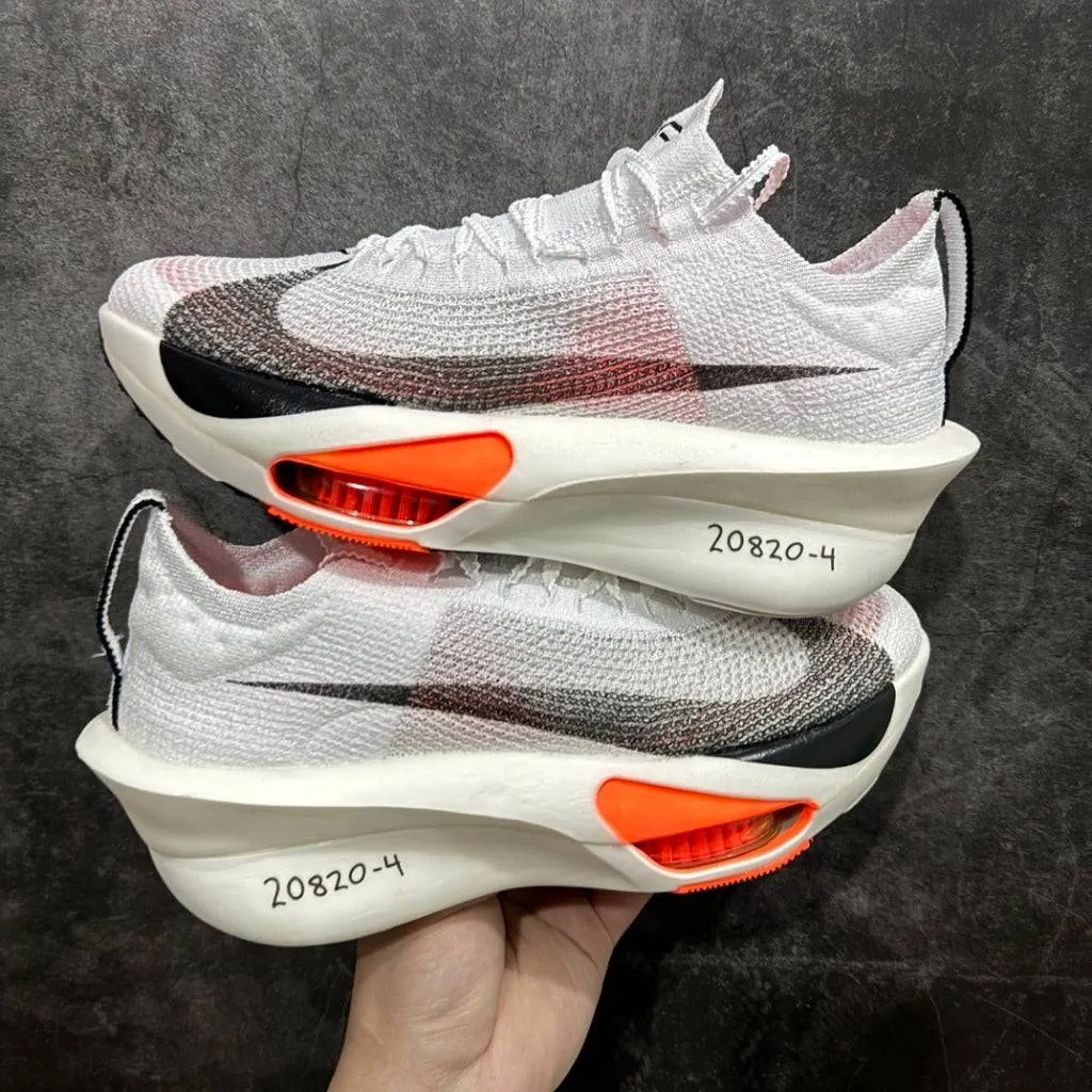 Nike Zoom Alphafly Next% 3
Prototype