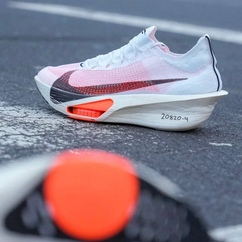 Nike Zoom Alphafly Next% 3
Prototype