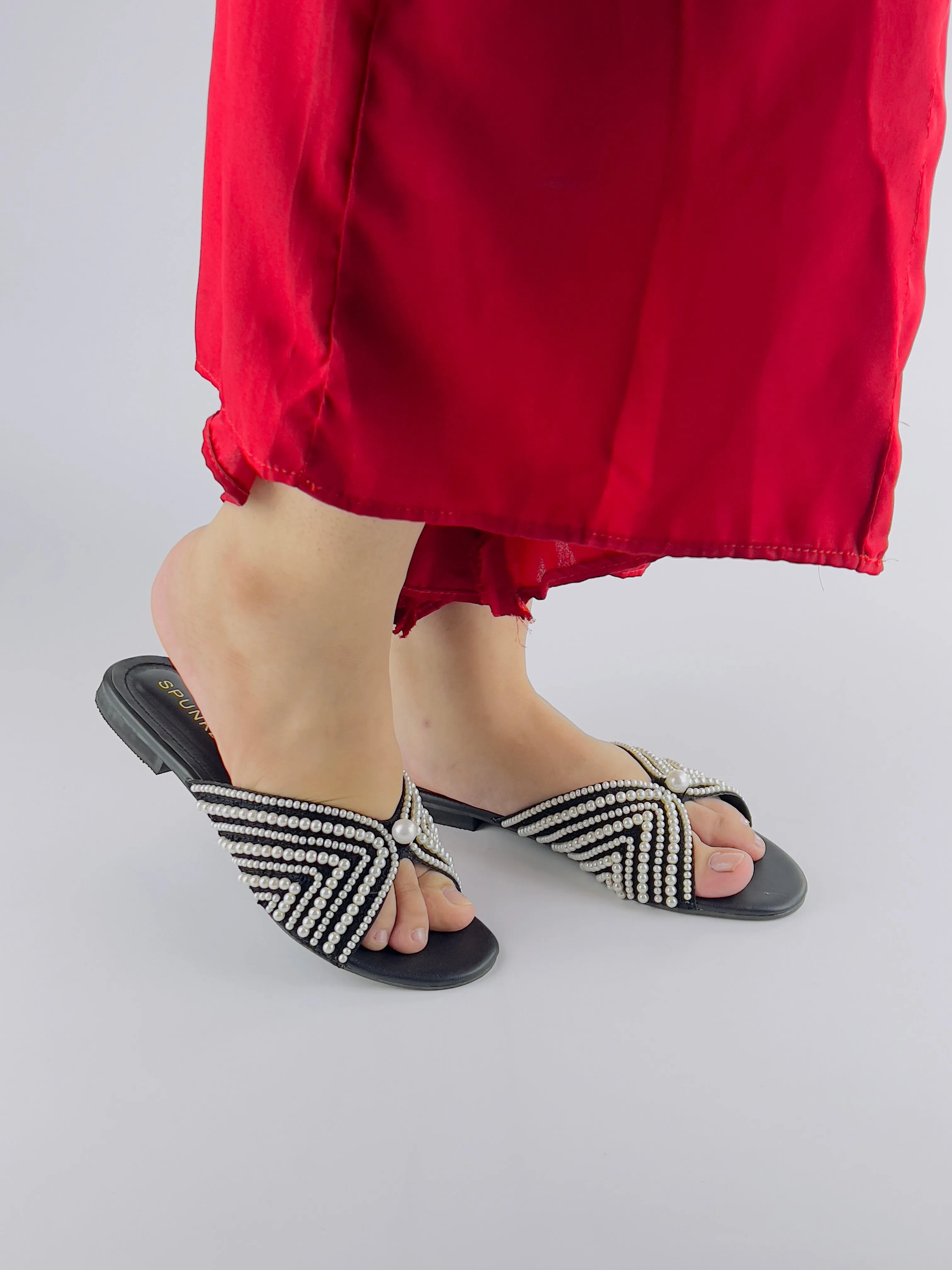 Spunkz Black Fairy Pearls Embroidery Decor Open Toe Flat Sandals 0008-Blk